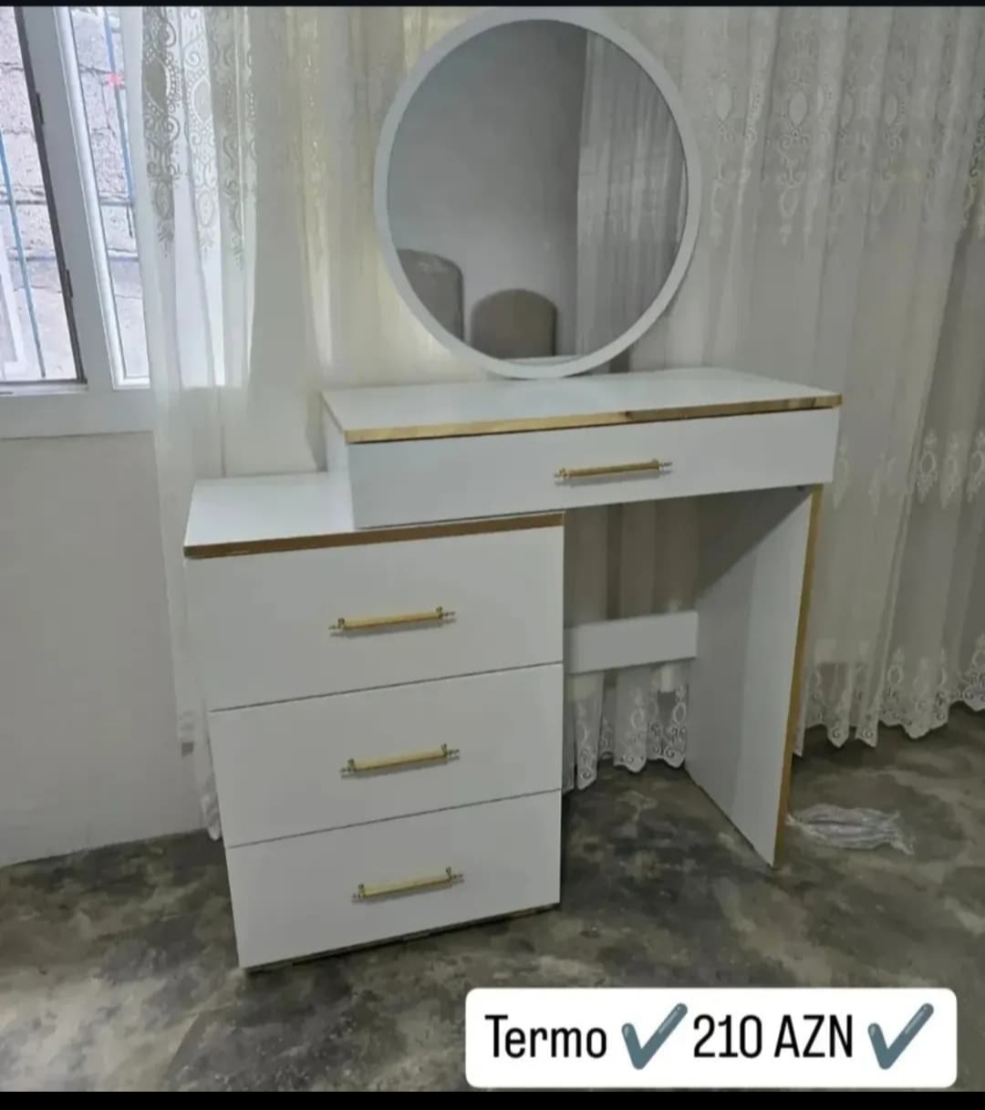 Güzgülü termo Sifarişlə hazırlanır Rəng seçimi var Qiyməti