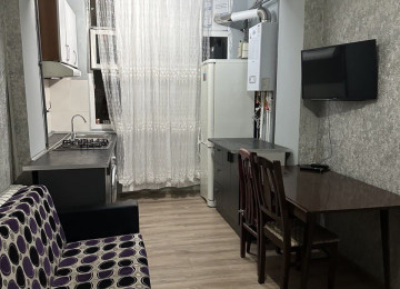 Abşeron gənclər şəhərciyində (Riyad ticarət mərkəzi ilə