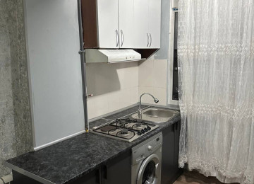 Abşeron gənclər şəhərciyində (Riyad ticarət mərkəzi ilə