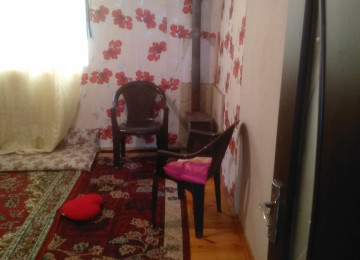 AAAF -tərəfdə, Uğur marketin arxası, Şükürun maqazini,