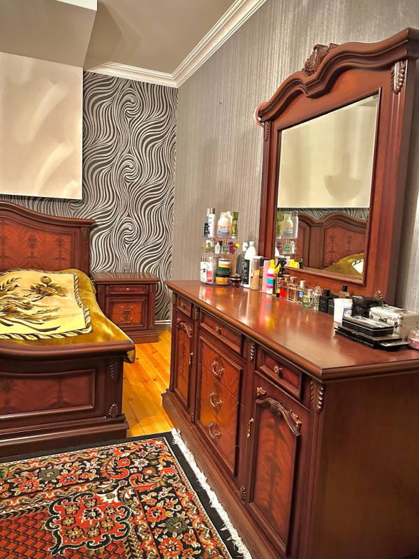 Yataq otağı mebeli satılır. Mebel Taxt, dolab, makyaj