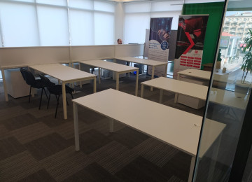 Hazır tam təmirli ofis satılır. 122 m2, 5500 AZN-dən.