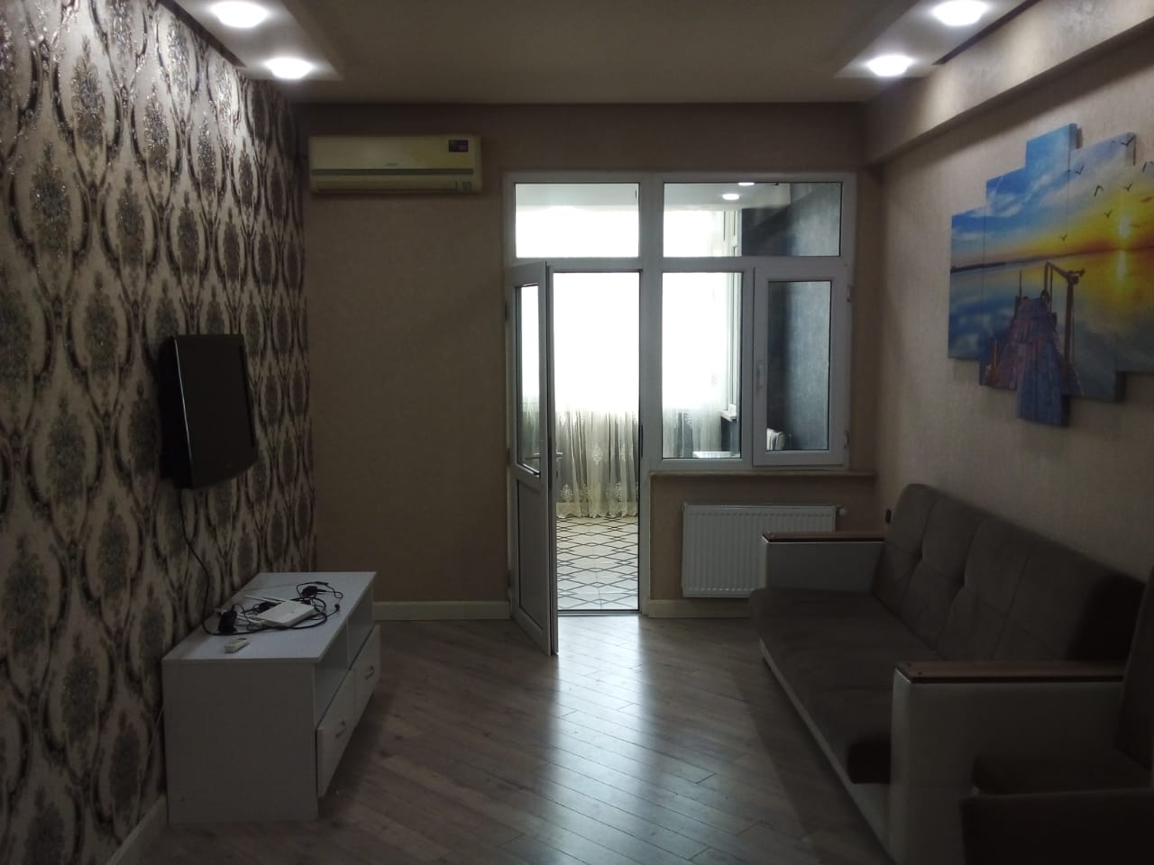 Xlrdalan Super yerde 3 nmreli mektebin yanl esyanan satllr