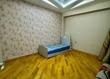 3 otagli kiraye menzil Aileye ve isleyen xanimlara verilir.