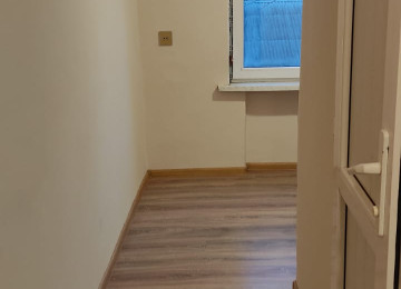 Xlrdalan Heydər Parkına yaxın ərazidə, 4 mərtəbəli daş