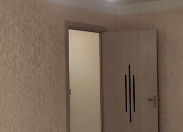 Xlrdalan Heydər Parkına yaxın ərazidə, 4 mərtəbəli daş