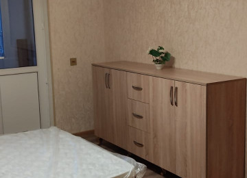 Xlrdalan Heydər Parkına yaxın ərazidə, 4 mərtəbəli daş