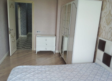 Xlrdalan Super yerde 3 nmreli mektebin yanl esyanan satllr