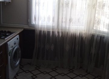 Xlrdalan Super yerde 3 nmreli mektebin yanl esyanan satllr