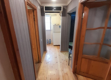 Xlrdalan kohne bazara yanl 3 otaq heyet evi kiraye verlir