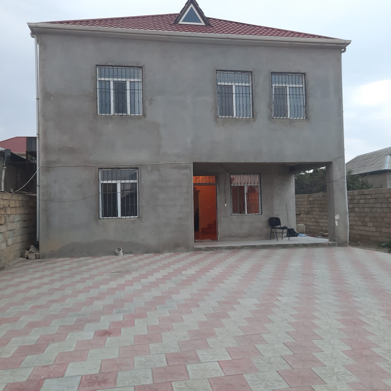 Masazlr 4 otaq heyet evi kiraye verlir Tam təmirli, əşyalı