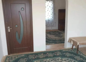 Yeni Suraxanida ev kiraye verilir uzun müddətli..əşyali