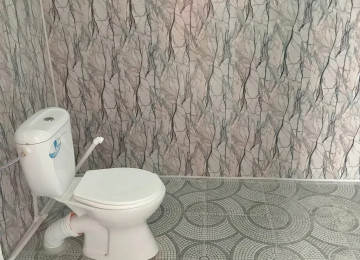 Yeni Suraxanida ev kiraye verilir uzun müddətli..əşyali