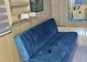 Arendaya da verirem. Əla vəziyyətdədir. Balkonu da var.