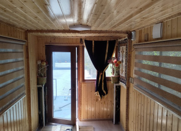 Arendaya da verirem. Əla vəziyyətdədir. Balkonu da var.