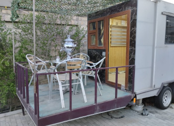 Arendaya da verirem. Əla vəziyyətdədir. Balkonu da var.