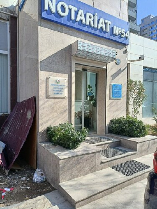 Notarius müqaviləm var 6000 minlik. 2027 ci il fevral ayına