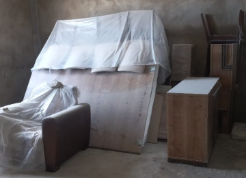 Binada yaṣayis var.isiq,su var.qaz xettleri cekilib saygac