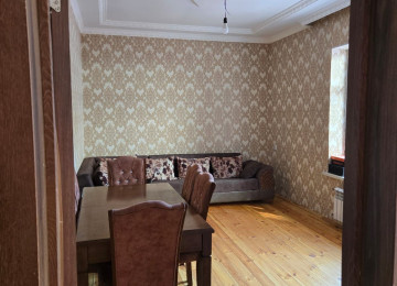 Xlrdalada Kiraye 5 otaq heyet evi kiraye Ayleye verlir 140