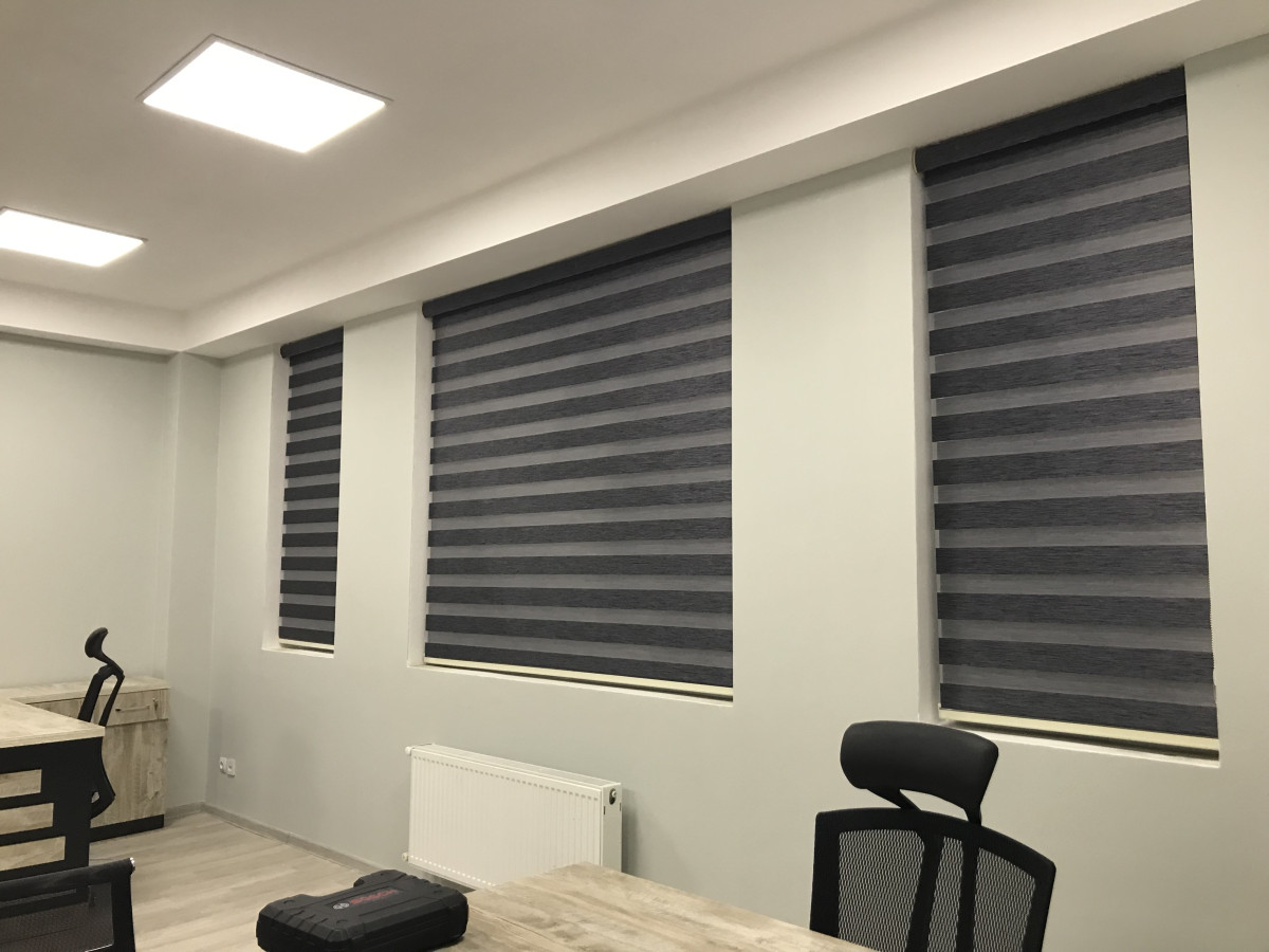 Jaluz perde zebra stor Sizə hər kəsin zövqünü oxşayan jalüz pərdələr münasib