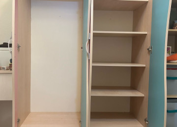 Şəkildə gördüyünüz şkaf, dolab, çarpayı. İdeal vəziyyətdə