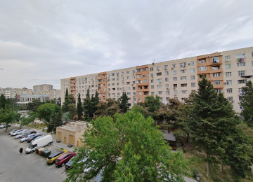 Xətai rayonu Sarayevo küçəsi Bakı Kinoteatrla üzbə-üz