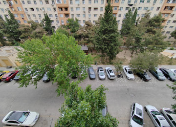 Xətai rayonu Sarayevo küçəsi Bakı Kinoteatrla üzbə-üz