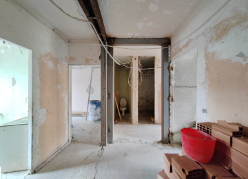 Xətai rayonu Sarayevo küçəsi Bakı Kinoteatrla üzbə-üz