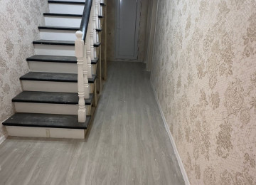 Xlrdalada 7 nomreli mektebin yanl 3 otaq heyet evi satllr