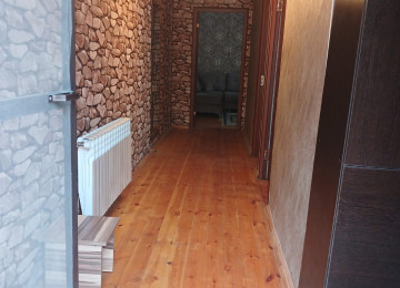 Masazlr qesebesi kohne beko teref olan yerde 2 otaq heyet