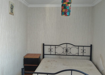 Xlrdalan Seheri 5 nomreli Mektebin yanl 2 otaq 400 azn