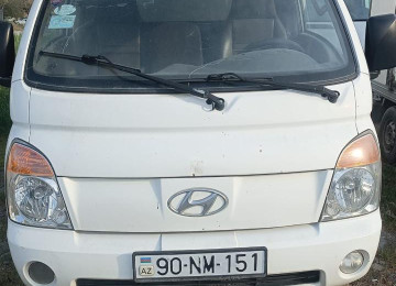 Hunday H 100 Furqon Soyuducu yük maşını təcili satılır. Maşın yaxşı vəziyyətdədir. Mənfi 18 dərəcəni yığır. Buraxılış ili -2011. Yanacaq növü-Dizel yanacaq.  Təcili olaraq satılır. Hunday H 100 Furqon Soyuducu yük maşını satılır. Rəngi -Ag.