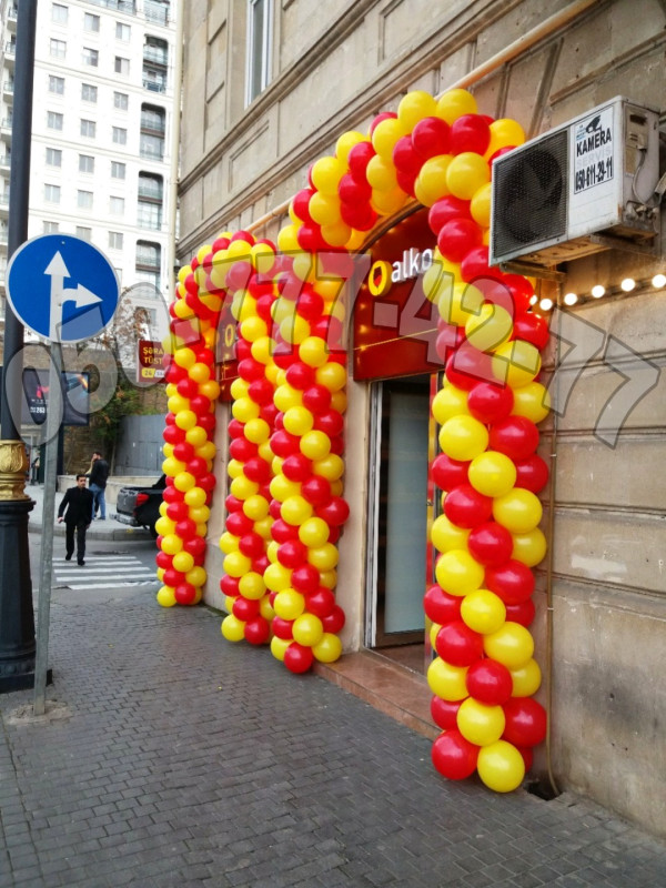 Acilis reklam decor. Reklam shar dekoru. 3 künc bayraq