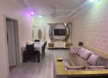 Yaxşı təmirlidir ,əlverişli yerdədir. 2 kondisioner