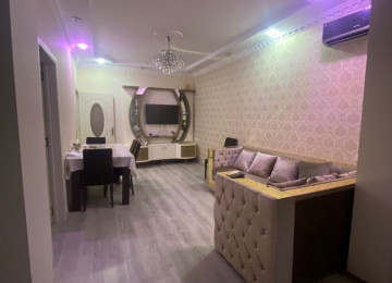 Yaxşı təmirlidir ,əlverişli yerdədir. 2 kondisioner