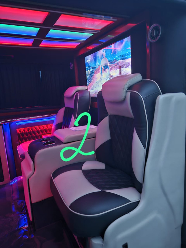 Vip salon vito satilir Masin 2020-ci ilde Almaniyadan getirilib.140 min km