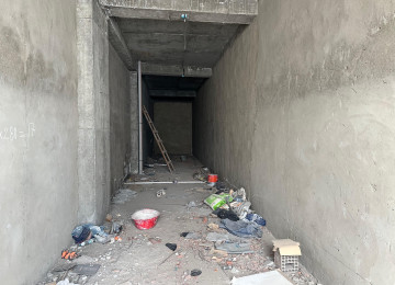 Tehsil Nazirliyi yaxınlığındadır. Qeyri-yaşayışdır. 57kv.m.