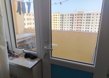 Saray qesebesi ve MTK Da 3 otaq menzil tecli satllr 80 kv