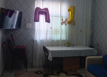 Xlrdalada AAAF PARKIN Arxasda 2 otaq heyet evi esyanan