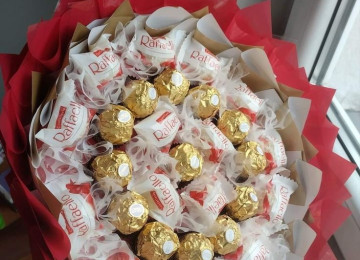 Sokolad buketleri sifarisle hazirlanir.Sidarisler en az 1