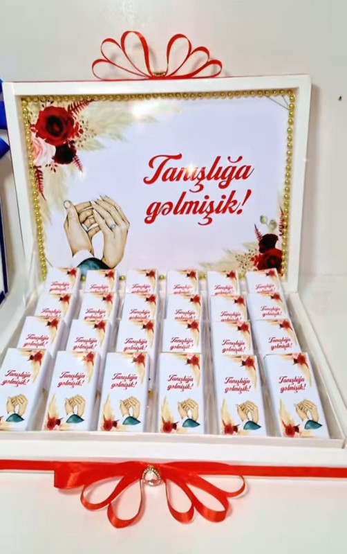 Heri konfet xoncalari sifarislə hazirlanir.Sifarisler bir