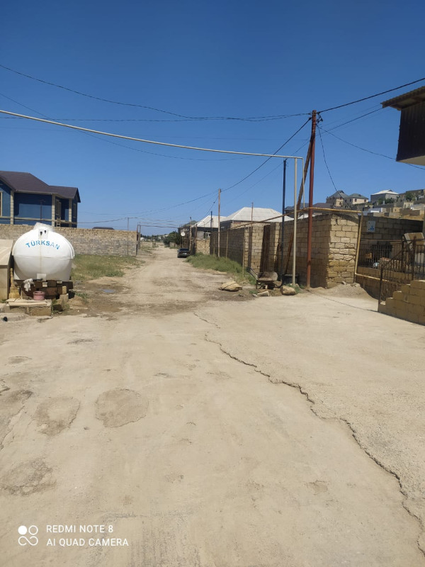 Tecili satis qiymeti Torpaq sahesi Masazirda yerlesir,her bir kamunal xetleri