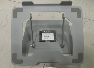 Noutbuklar üçün stolüsdü 360 dərəcə dönən tutacaq satılır.