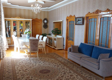 Gündəlik kirayə VILLA 3 geniş yataq otağı 1 rahat qonaq