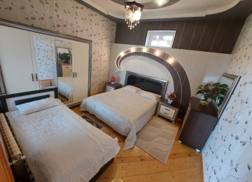 Gündəlik kirayə VILLA 3 geniş yataq otağı 1 rahat qonaq