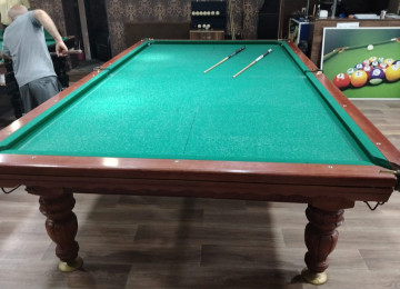 Bilyard Satiram yaxçi vəziyyətdədir üstünde hər bir