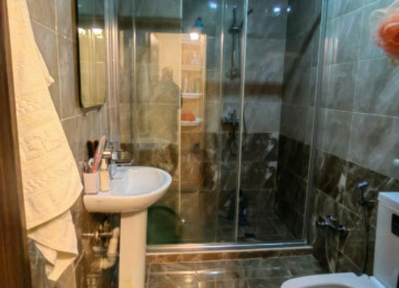 Xlrdalan Kirsdal Abseron 1 de 1 otaq 2 ye olmus Menzil