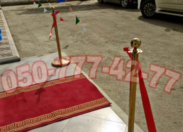 Qirmizi lent kesimi. Açılış dəsdi. Padnos qayci lent
