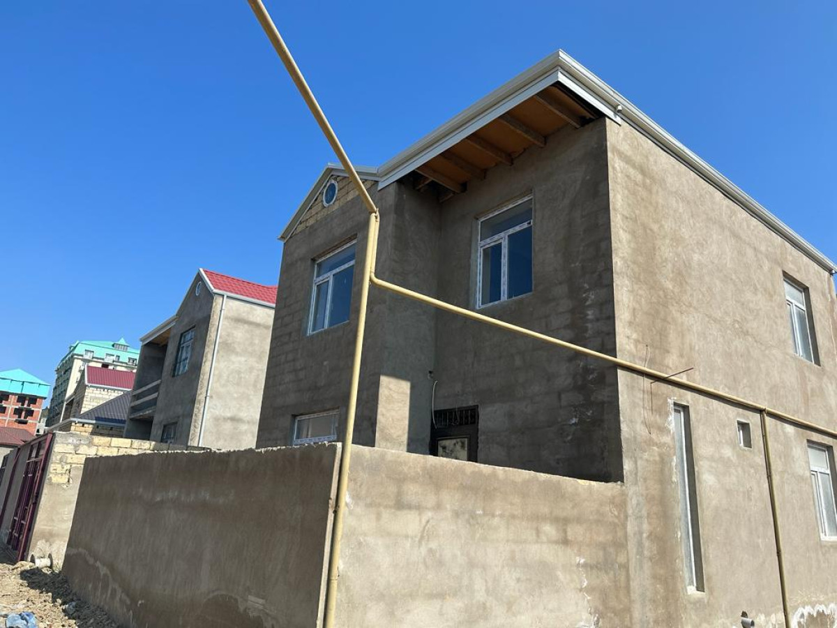 kreditle 2 mertebeli heyet evi Kreditle ilkin odenis 30 min AZN odemekle 20 yanvar