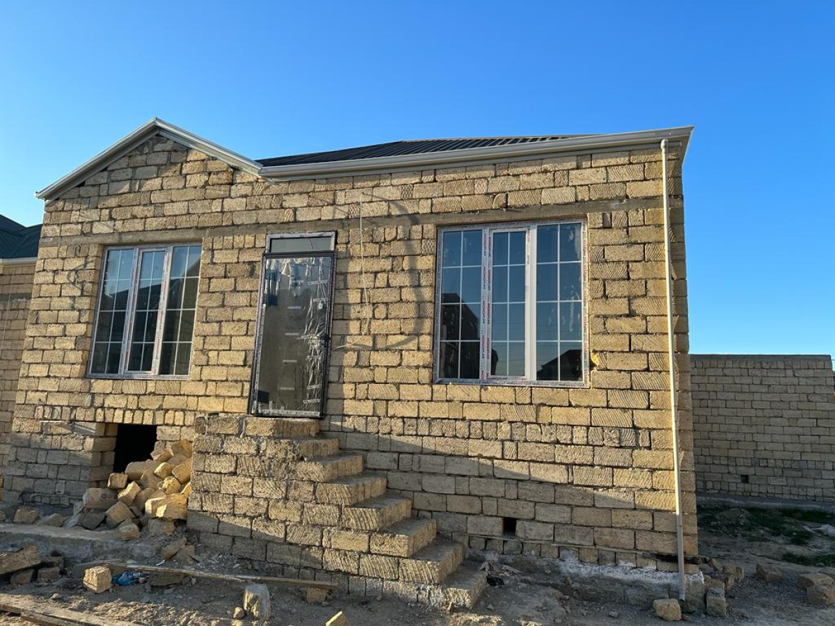 kreditle 3 otaqli heyet evi Serfeli qiymete Kreditle ilkin odenis 19500 AZN odemekle